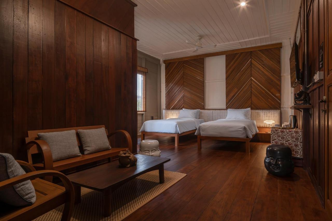 Double or Twin Room Private Bathroom