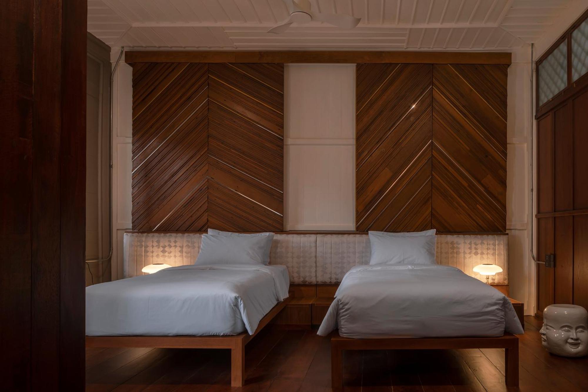 Double or Twin Room Private Bathroom